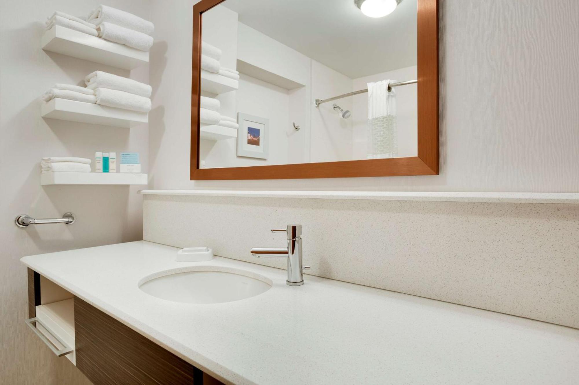 Hampton Inn & Suites Cleveland-Independence Ngoại thất bức ảnh